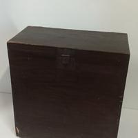 Vecchio baule in legno 