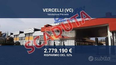 Immobile in asta di 105 m² con più di 5 locali a V