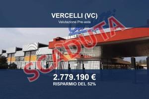 Immobile in asta di 105 m² con più di 5 locali a V