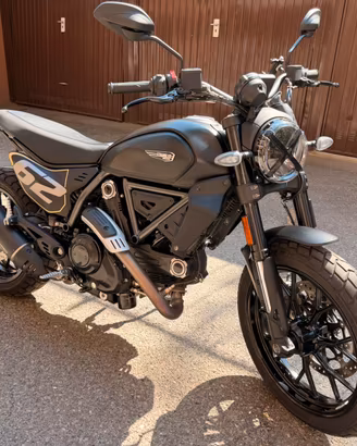 Ducati scrambler Icon Dark 800 2025