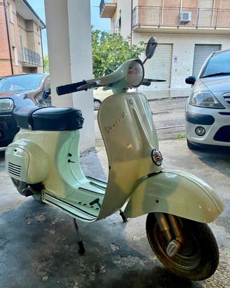 Vespa 50 L 1971 faro tondo - 3 marce - restaurata