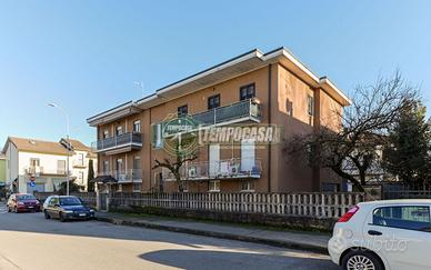 TRILOCALE CON BOX IN MINIPALAZZINA