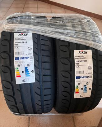 ✨⭐️ GOMME NUOVE RIKEN 225 40 19 ✨⭐️