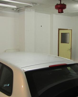 Box doppio / Magazzino con bagno (WC e lavandino)