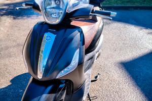 Piaggio Beverly 300 police