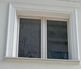 FINESTRA FINSTRAL  completa di tapparella