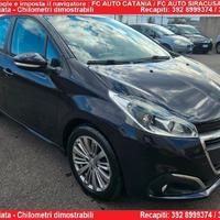 Peugeot 208 MOTORE NUOVO !