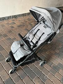 Passeggino pieghevole