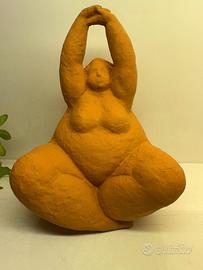 deliziosa statua in terracotta