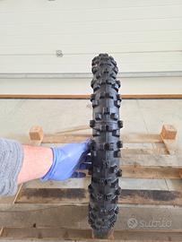 gomma moto da Cross/enduro 90 90 21 
Marca Metzele