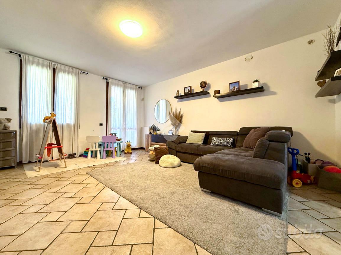 House in Offlaga - Altro
