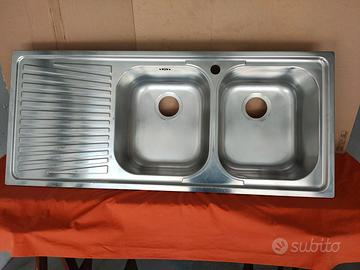 Lavello cucina a 2 vasche con gocciolatoio