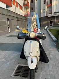 VESPA PRIMAVERA 150 ultra accessoriata