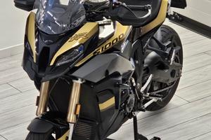 BMW S1000X + TRIS BORSE 2023
