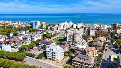 3 LOCALI A SAN BENEDETTO DEL TRONTO