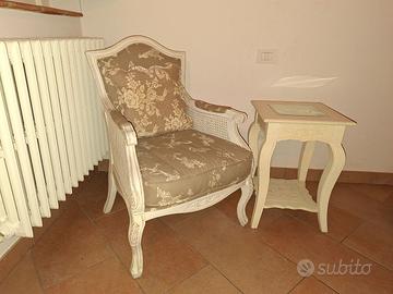 Poltrona e Tavolinetto stile provenzale