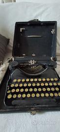 macchina da scrivere Remington modello 1
