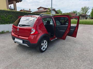 Dacia Sandero Stepway 1,6 G.P.L