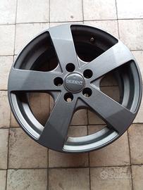 Cerchi in lega da 15 pollici