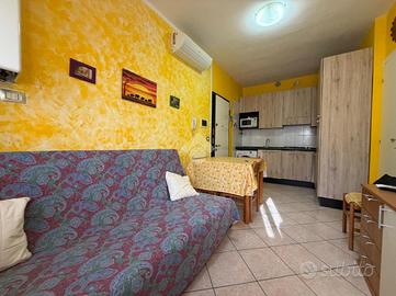 2 LOCALI A COMACCHIO