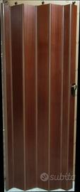Porta a soffietto in legno