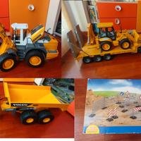 Giochi vari ,Hot Wheels , Playmobil,Robot ,Bruder