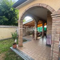 Villa con giardino e taverna!