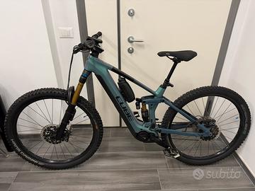 Cube Stereo Hybrid HPC 750 ABS