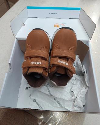 scarpe bimbo Melania 