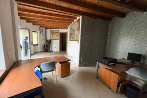 NEGOZIO A OSIO SOPRA