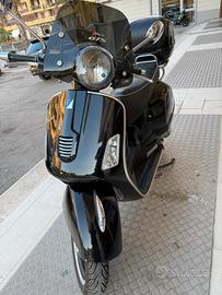 VESPA GTS 300 SUPER
