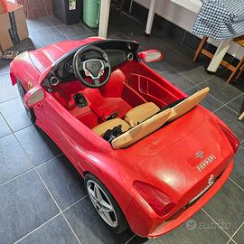 auto elettrica per bambini Ferrari