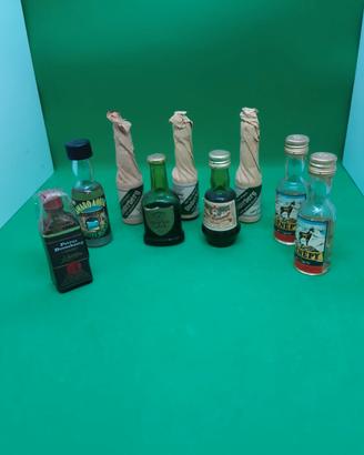  8 bottiglie  di liquore mignon vintage