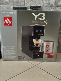 Macchinetta del caffè Illy iperespresso