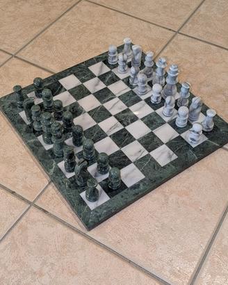 Scacchiera in Marmo Bianco e Verde (40 cm × 40 cm)