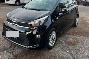 kia Picanto 1.0  urban benzina
