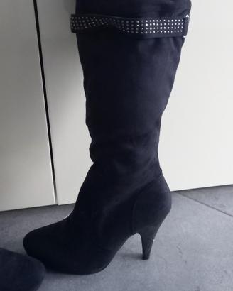 stivali donna con tacco 