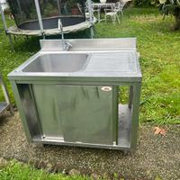 Lavello inox chiuso con scorrevoli ILSA