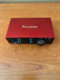 Focusrite Scarlett  + RODE NT1-A