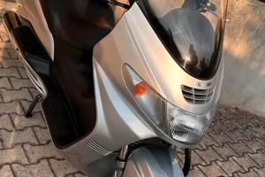 Suzuki Burgman 400