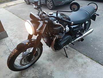 Triumph Boneville street twin 900