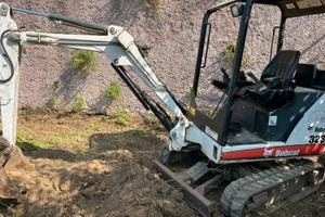 Bobcat 323 18 ql