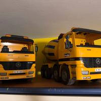 Collezione mezzi da lavoro Bruder e CAT