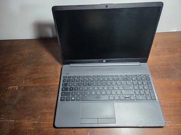 notebook hp i3-1215u=16 giga. 256ssd-win11