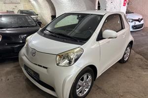 Toyota iQ 1.0