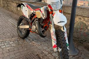 KTM EXC SIX DAYS perfetta, pronta all’uso