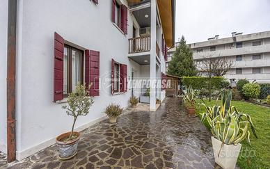 CASA SINGOLA INDIPENDENTE CON GIARDINO PRIVATO