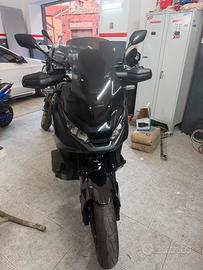 Xadv 750