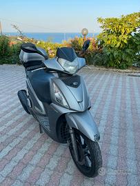 KYMCO People GTI-125