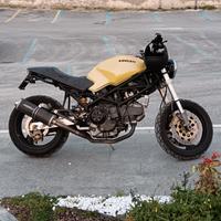 Ducati Monster 900